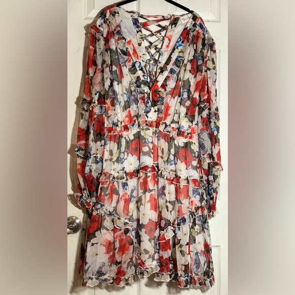 Beautiful floral midi dress perfect for any occasion light and flowing - Picture 2 of 2